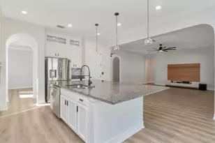 29542 Picana Ln, Wesley Chapel, FL 33543 - Photo 22