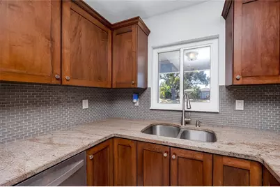 5613 35th Avenue N, Saint Petersburg, FL 33710 - Photo 10