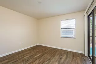 12293 Sailwinds Dr, Largo, FL 33773 - Photo 14