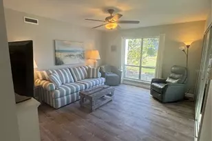621 Windrush Bay Dr, Tarpon Springs, FL 34689 - Photo 6