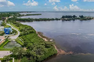 621 Windrush Bay Dr, Tarpon Springs, FL 34689 - Photo 54