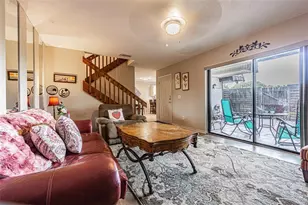 15314 E Pond Woods Dr, Tampa, FL 33618 - Photo 8