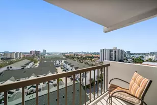 400 Island Way, Clearwater Beach, FL 33767 - Photo 26