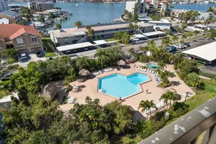 400 Island Way, Clearwater Beach, FL 33767 - Photo 2
