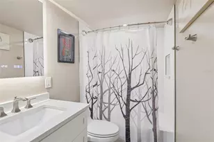 7570 92nd St, Seminole, FL 33777 - Photo 14