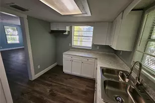 8305 N 13th St, Tampa, FL 33604 - Photo 8