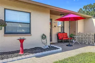 38225 Boxwood Dr, Zephyrhills, FL 33542 - Photo 4