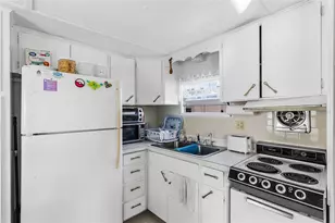 12766 Seminole Blvd, Largo, FL 33778 - Photo 8
