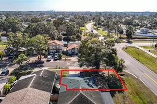 5141 Springwood Dr, Tampa, FL 33624 - Photo 4