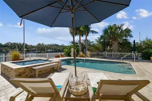 8025 Island Dr, Port Richey, FL 34668 - Photo 4