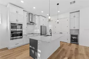 3801 71st St N, Saint Petersburg, FL 33709 - Photo 4