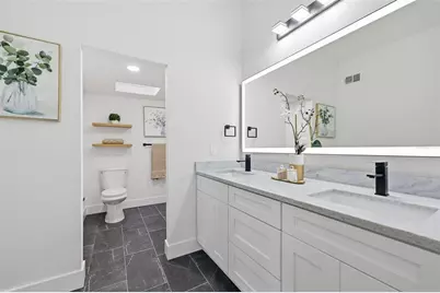 228 87th Avenue NE, Saint Petersburg, FL 33702 - Photo 12