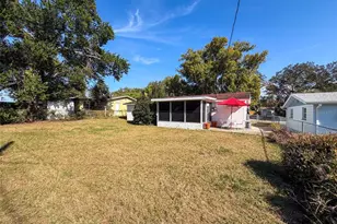 5031 Overlook Dr, New Port Richey, FL 34652 - Photo 12