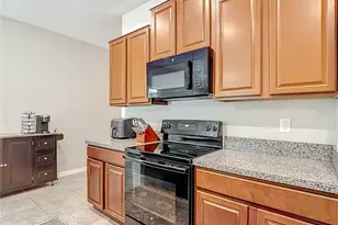 39946 Dawson Chase Dr, Zephyrhills, FL 33540 - Photo 12