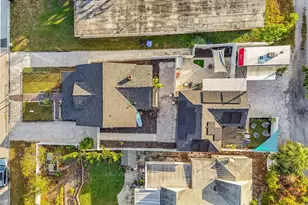 1034 Queen St N, Saint Petersburg, FL 33713 - Photo 70