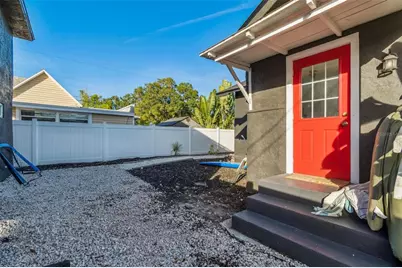 1034 Queen Street N, Saint Petersburg, FL 33713 - Photo 30