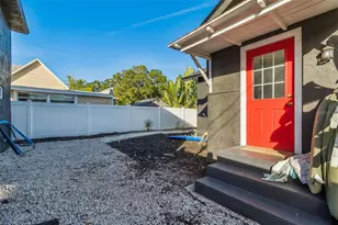 1034 Queen St N, Saint Petersburg, FL 33713 - Photo 30