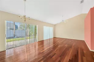 1610 Elk Spring Dr, Brandon, FL 33511 - Photo 12