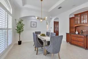 9814 Emerald Links Dr, Tampa, FL 33626 - Photo 8