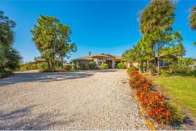 2209 Lost River Trail, Ruskin, FL 33570 - Photo 12