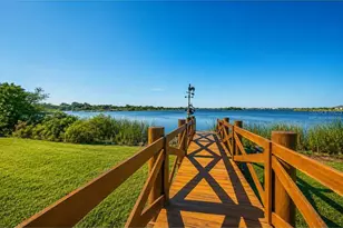 2209 Lost River Trail, Ruskin, FL 33570 - Photo 14