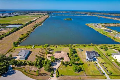 2209 Lost River Trail, Ruskin, FL 33570 - Photo 2
