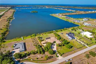 2209 Lost River Trail, Ruskin, FL 33570 - Photo 58