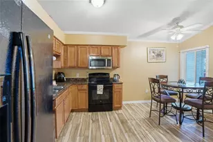 31245 Triborough Dr, Wesley Chapel, FL 33545 - Photo 8