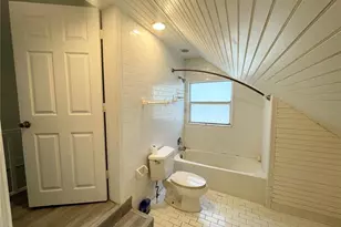 2004 2nd Ave E, Bradenton, FL 34208 - Photo 12