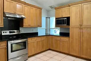 405 Arlington Ave E, Oldsmar, FL 34677 - Photo 10