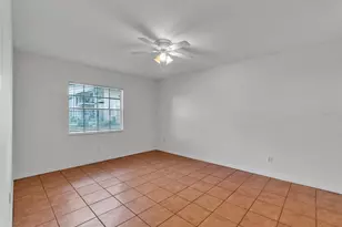 4507 S Oak Dr, Tampa, FL 33611 - Photo 12