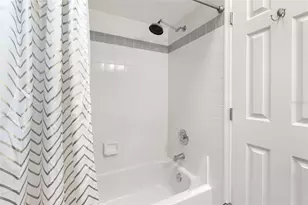 391 Madeira Cir, Tierra Verde, FL 33715 - Photo 20