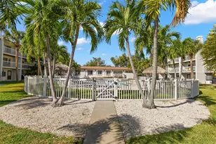 391 Madeira Cir, Tierra Verde, FL 33715 - Photo 24