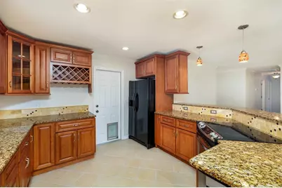 3497 Coquina Key Drive SE, Saint Petersburg, FL 33705 - Photo 8