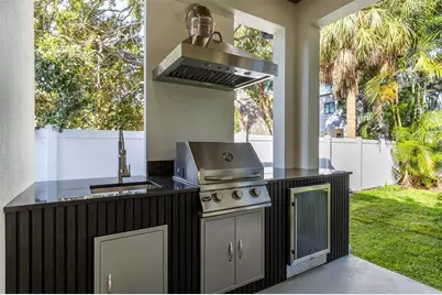 3211 W Ballast Point Boulevard, Tampa, FL 33611 - Photo 44