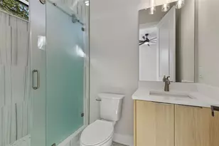 3211 W Ballast Point Blvd, Tampa, FL 33611 - Photo 34