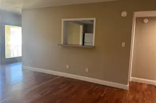 7612 Camarina Calle, Tampa, FL 33615 - Photo 8