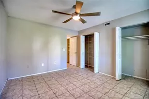 3865 S Lake Dr, Tampa, FL 33614 - Photo 20