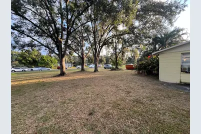 9013 Symmes Road, Gibsonton, FL 33534 - Photo 6