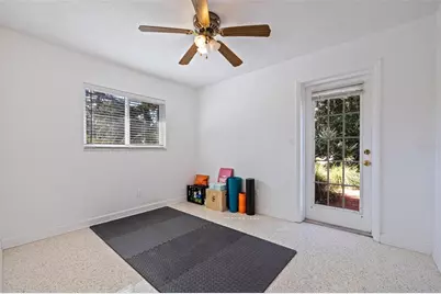 236 58th Avenue S, Saint Petersburg, FL 33705 - Photo 22