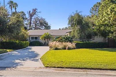 236 58th Avenue S, Saint Petersburg, FL 33705 - Photo 2