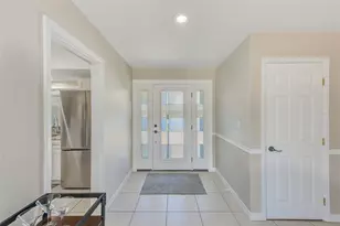 7195 Augusta Blvd, Seminole, FL 33777 - Photo 6