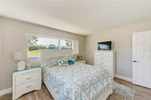 7195 Augusta Blvd, Seminole, FL 33777 - Photo 20