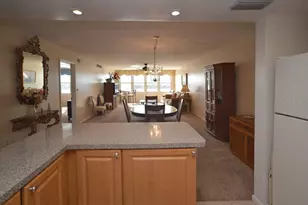 5200 Brittany Dr S, Saint Petersburg, FL 33715 - Photo 4