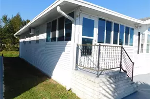 3443 Malachite Dr, Zephyrhills, FL 33540 - Photo 4