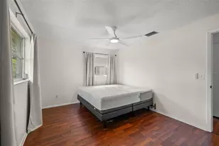 142 Stafford Cir, Palm Harbor, FL 34684 - Photo 20