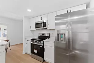 1006 Pleasant Pine Ct, Valrico, FL 33596 - Photo 8