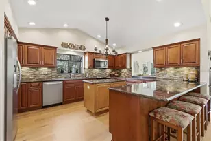 1100 Muirfield Ct, Tarpon Springs, FL 34688 - Photo 14