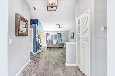 2027 Darlington Oak Drive, Seffner, FL 33584 - Photo 2