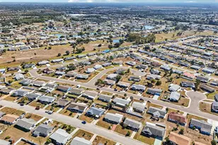 722 Tam O Shanter Ave, Sun City Center, FL 33573 - Photo 30